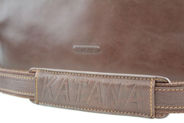 Besace Katana K 36107 Cuir de vachette gras 