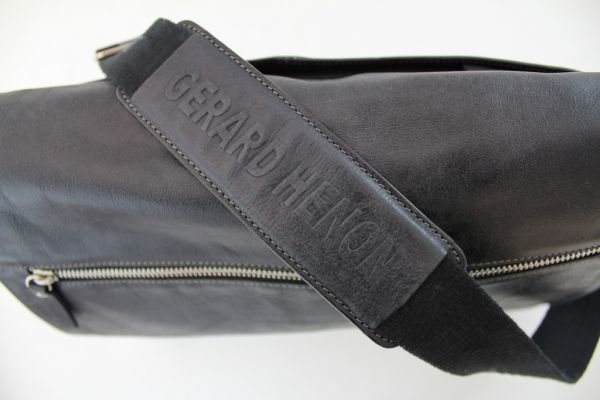 Besace Gérard Henon Sahara à bandoulière GH 8172 Cuir de Vachette vieilli pleine fleur