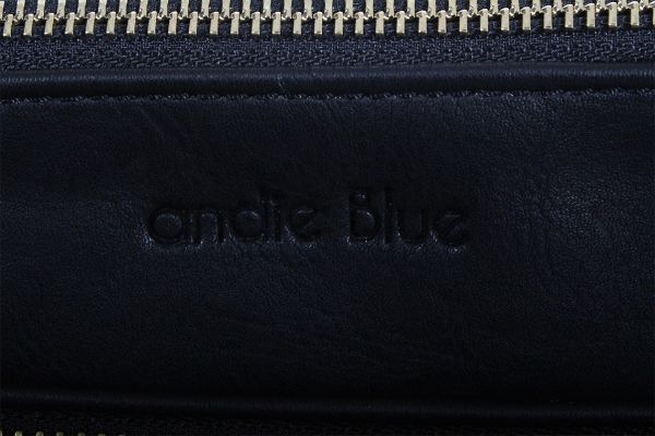 Pochette porté travers Andie Blue collection SADOR A8163